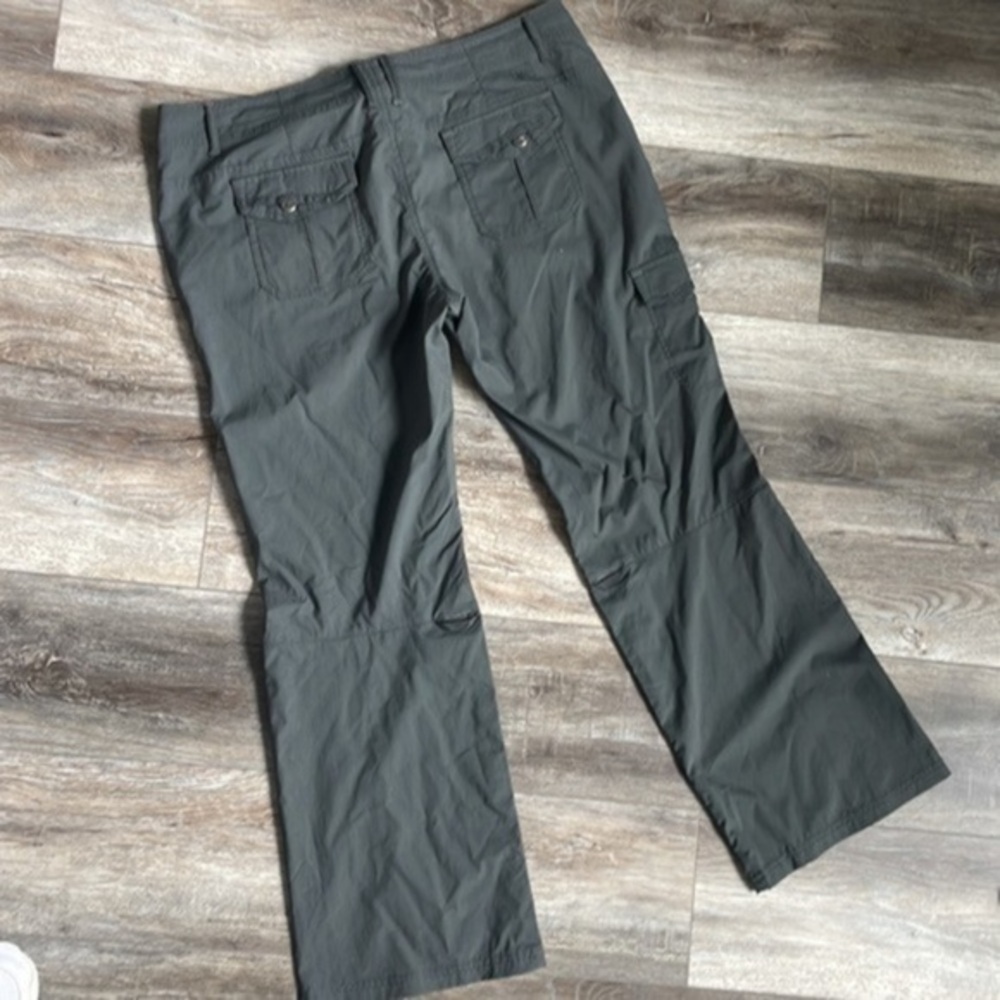 REI pants size 14P Women's khaki colored athleisure pants